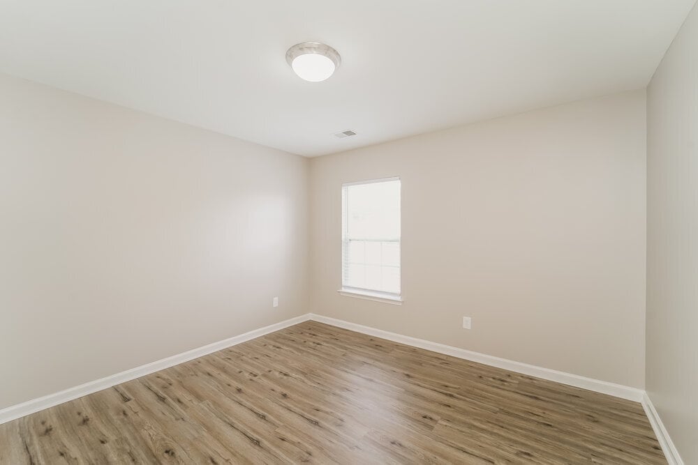 Building Photo - 16826 Macanthra Dr