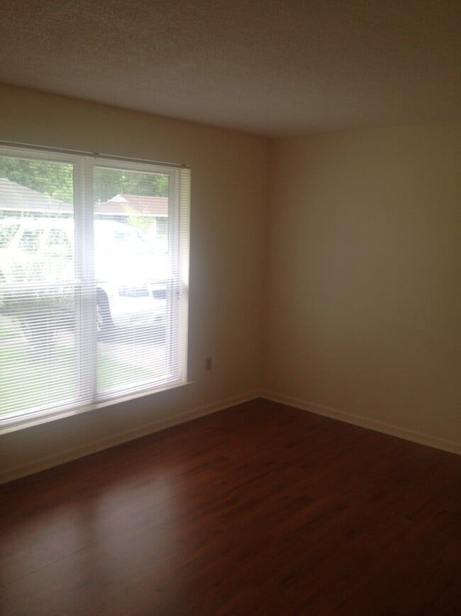 Building Photo - 1767 Peck Dr