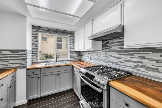 Building Photo - 1217 W 168th St