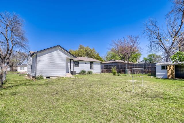 Building Photo - 904 21st St