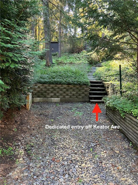 Building Photo - 968 Elting Rd