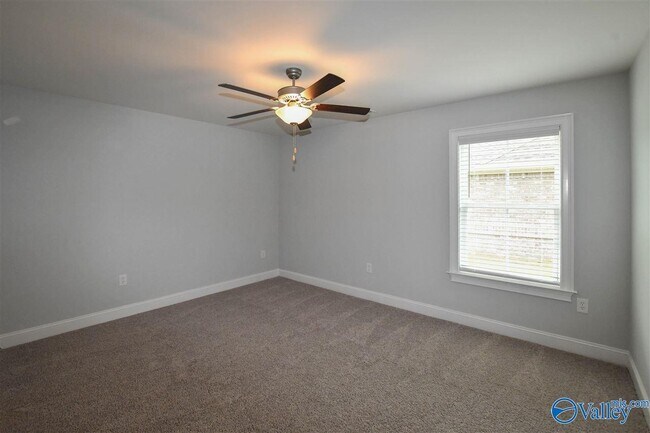 Building Photo - 113 Gary Allen Blvd