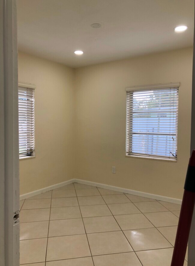 Building Photo - 14321 Boggs Dr