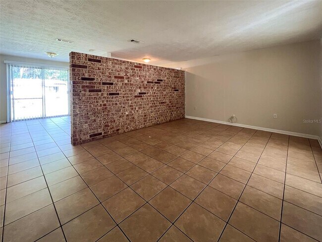 Building Photo - 536 NW 34th St