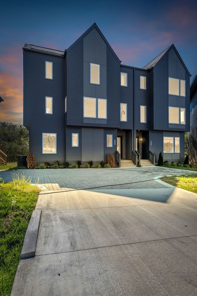 Building Photo - Amazing New Construction in North Nashville!