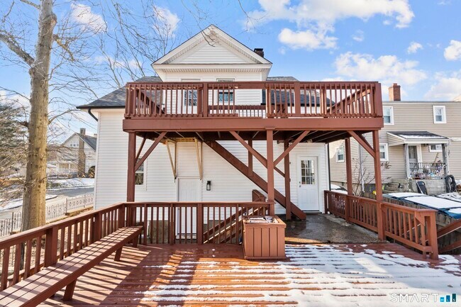 Building Photo - 246 Judson Pl