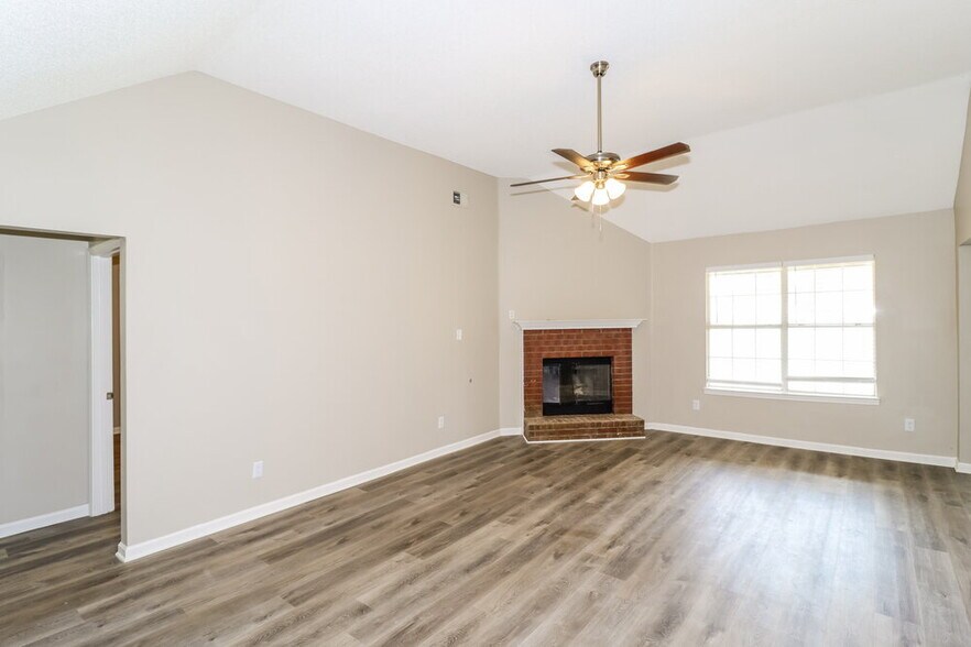 Building Photo - 990 Jessa Cove