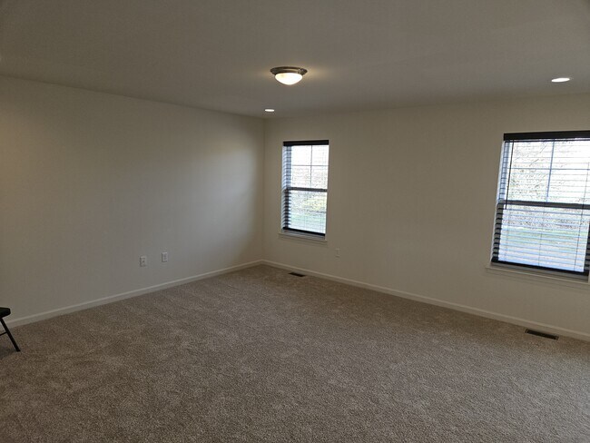 Building Photo - 118 Rhodolite Ln