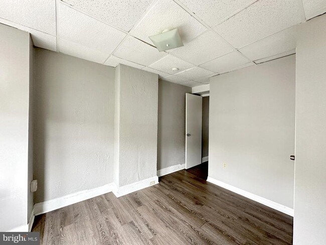 Building Photo - 1718 N Lambert St