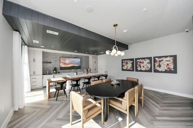 Building Photo - 15635 Memorial Dr