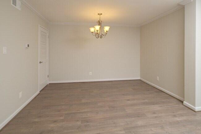 Building Photo - 138 Duvall Ln