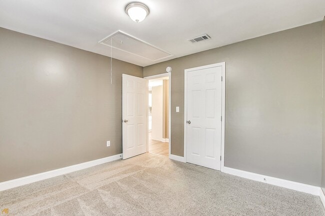 Building Photo - 8208 Connally Dr