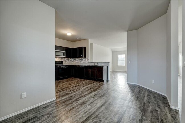 Building Photo - 10620 SW 23rd Ter