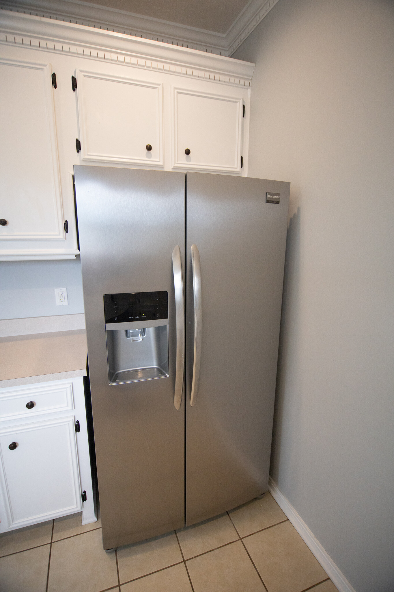 Refrigerator - 106 Hanover Cove