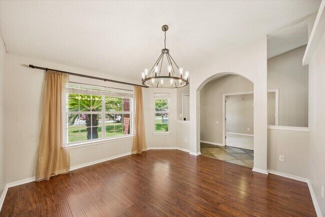 Building Photo - 1922 Coral St