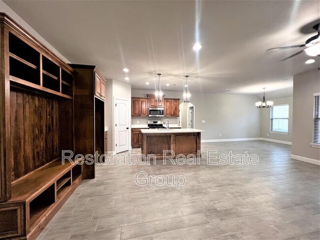 Building Photo - 500 NW 176th St