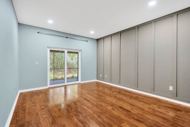 Building Photo - Zephyrhills Rental