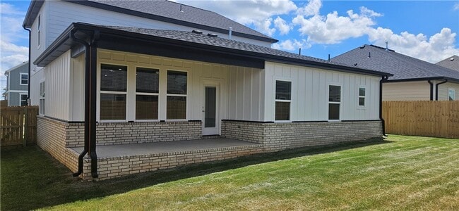 Building Photo - 5910 SW Coywolf St