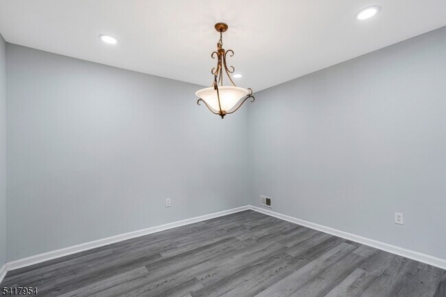 Building Photo - 3505 French Dr