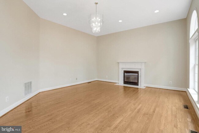 Building Photo - 3803 Bell Manor Ct