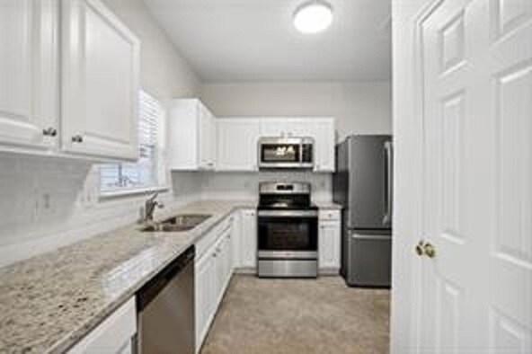 new kitchen - 338 Azalea Cir