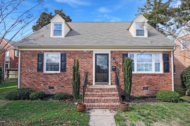 Primary Photo - Dreamy 4 Bed, 2 Bath Cape Cod in Sauer's G...