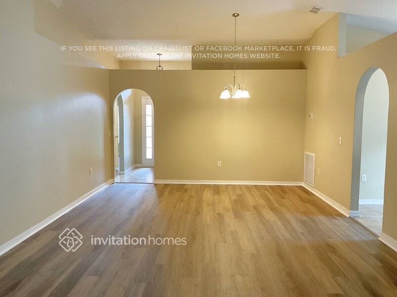 Building Photo - 1450 Mycroft Dr