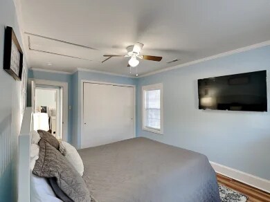 Bedroom 1 - Full Sized Bed, Ensuite Bathroom - 411 Monroe Ave