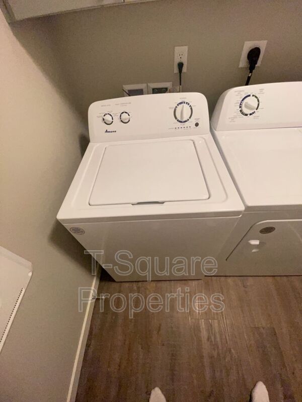 Building Photo - 19923 Cypress Way