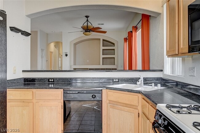 Building Photo - 9197 Grey Pebble Ct