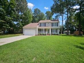 Building Photo - 413 Saddle Ct