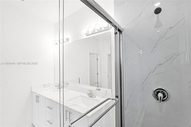 Building Photo - 22555 SW 125th Ave