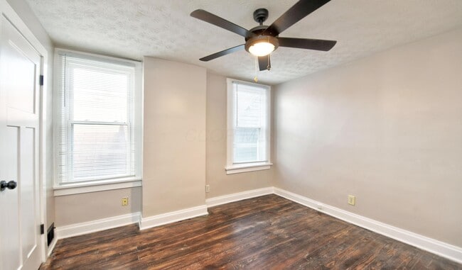 Building Photo - 1517 Hawthorne Ave