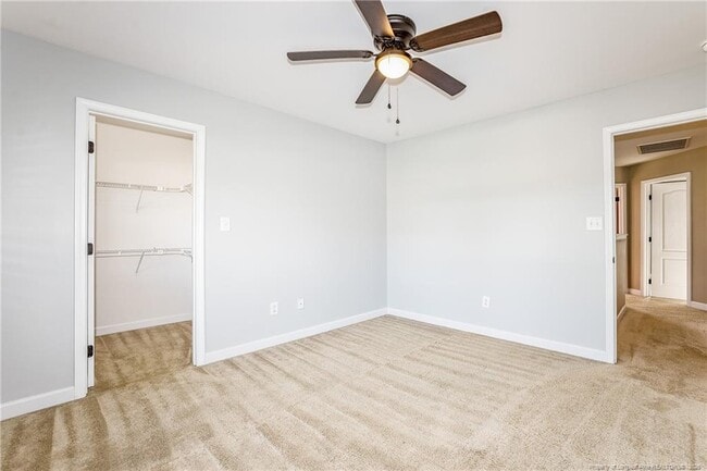 Building Photo - 2828 Deepwater Ct