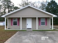 Building Photo - 3BR/1.5BA Single Family Home in Gautier - Rent $1200.00
