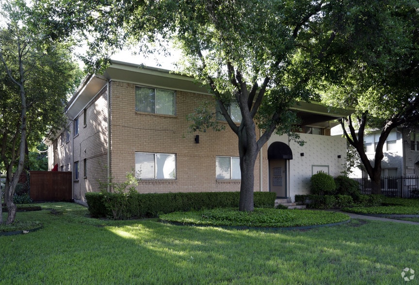 Building Photo - Hunnington