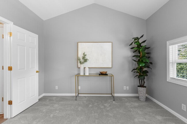 Building Photo - $3,350.00 - 2 Bedroom, 2.5 Bathroom Condo ...