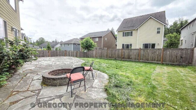Building Photo - 2328 Tucker Dr
