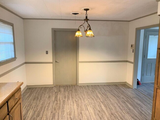 Building Photo - Come take a look at this home on a convenient corner lot