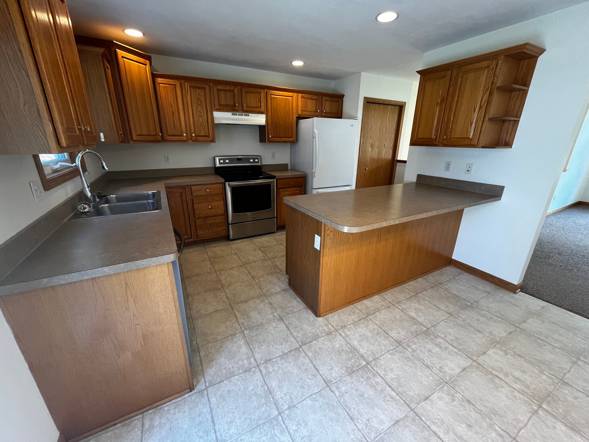 Building Photo - 788 Graafschap Rd