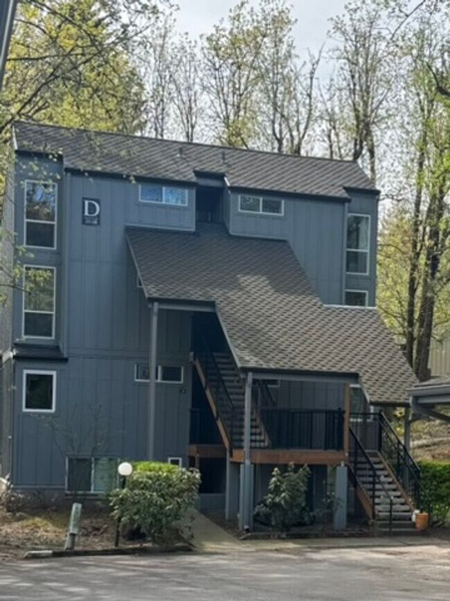 Primary Photo - Refreshed Rental Rate One-Bedroom Condo Lo...