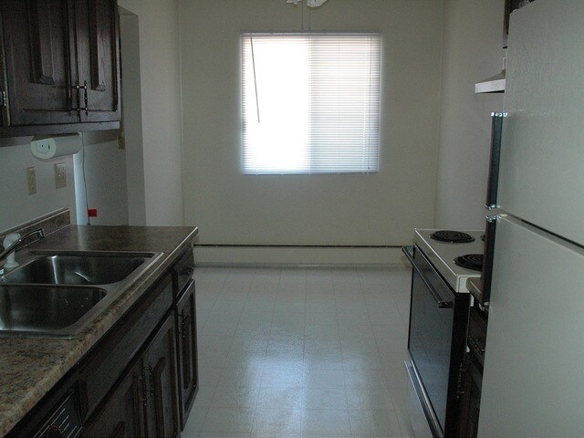 Building Photo - Riviera (925-965)