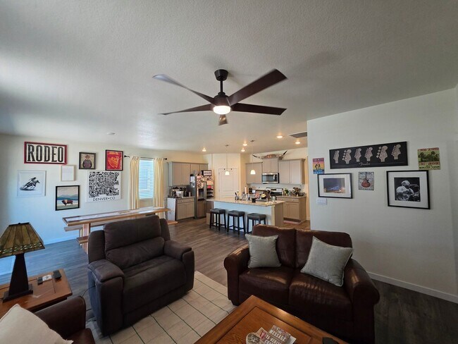 Building Photo - Beautiful Newer Build 3 Bedroom Home in Be...