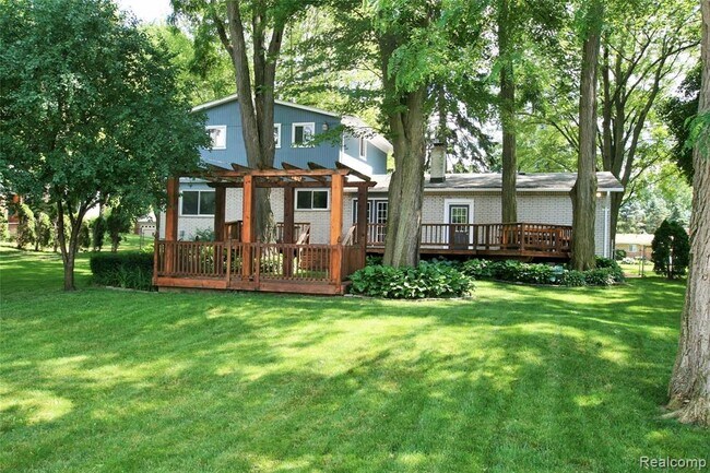 Building Photo - 2536 Alveston Dr