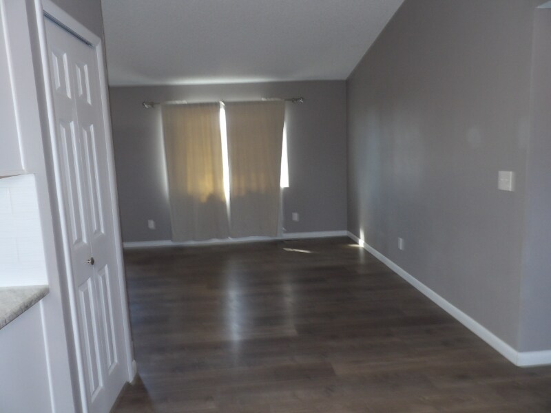 Building Photo - 7015 Woody Creek Dr