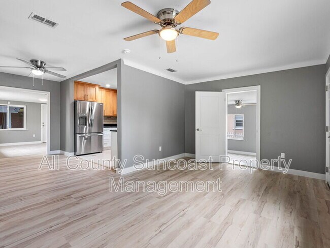 Building Photo - 540 80th Ave
