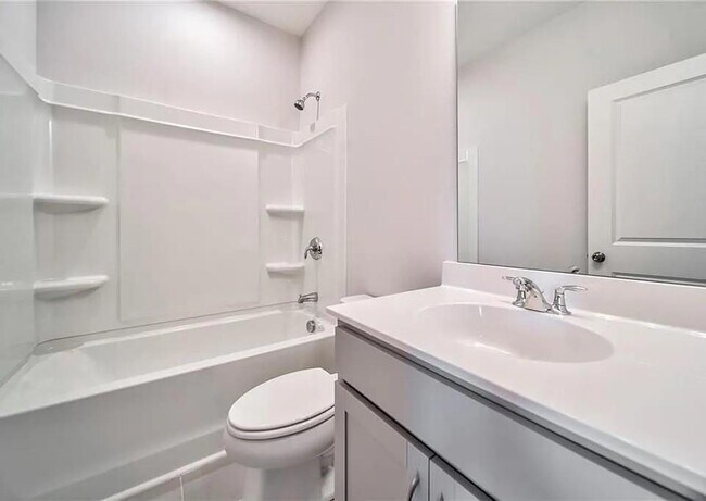 Building Photo - 517 Hardy Dr