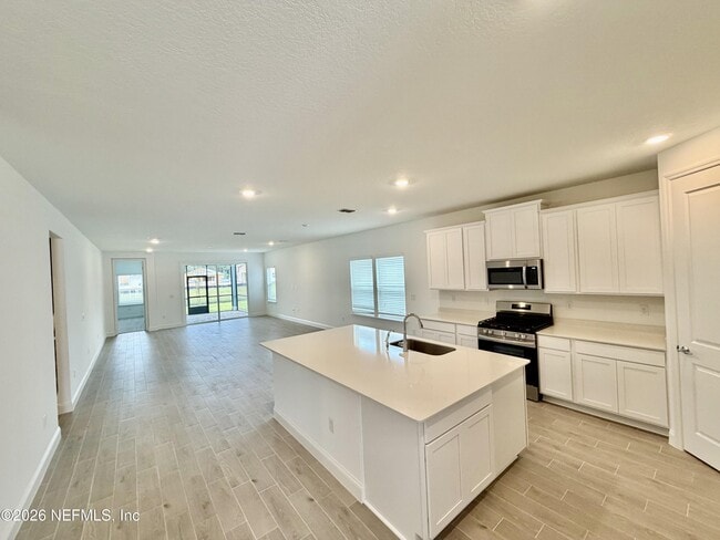 Building Photo - 96 Bellaire Isle