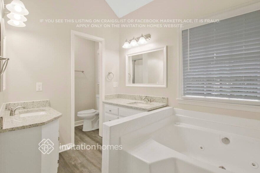 Building Photo - 3339 Woodrock Ln