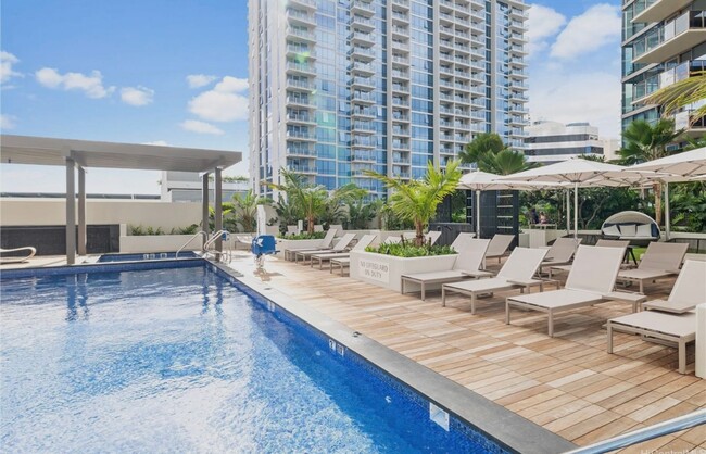 Building Photo - Sky Ala Moana West 1 bedroom, 1 bathroom l...